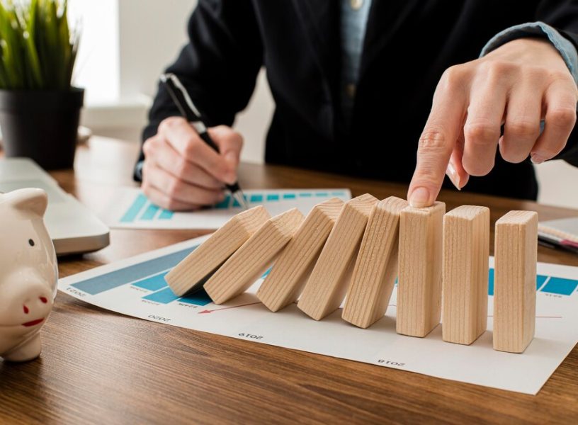 businessman-office-with-wooden-blocks_23-2148780639 businessman-office-with-wooden-blocks_23-2148780639